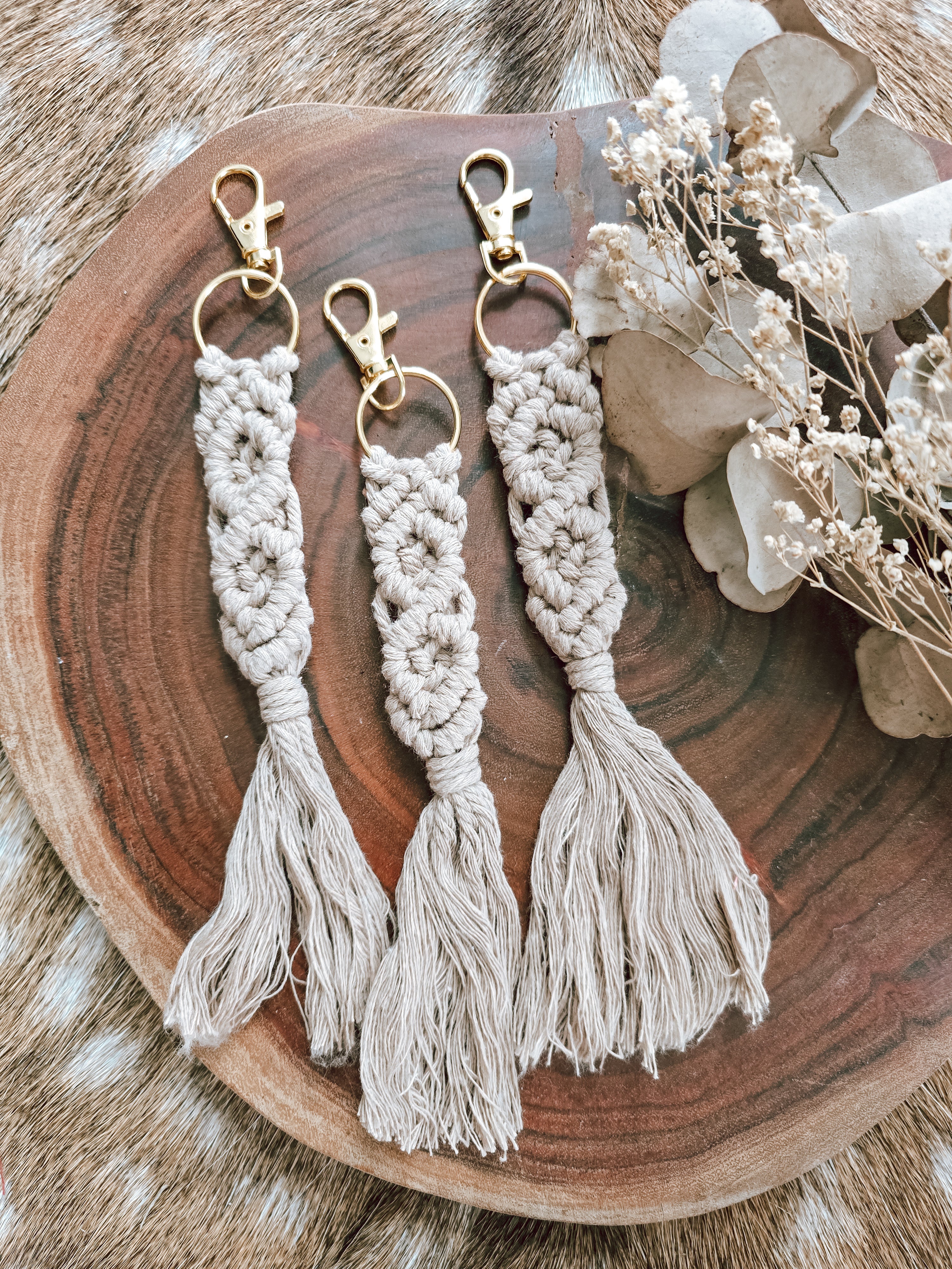 MACRAME KEYCHAIN - ORION