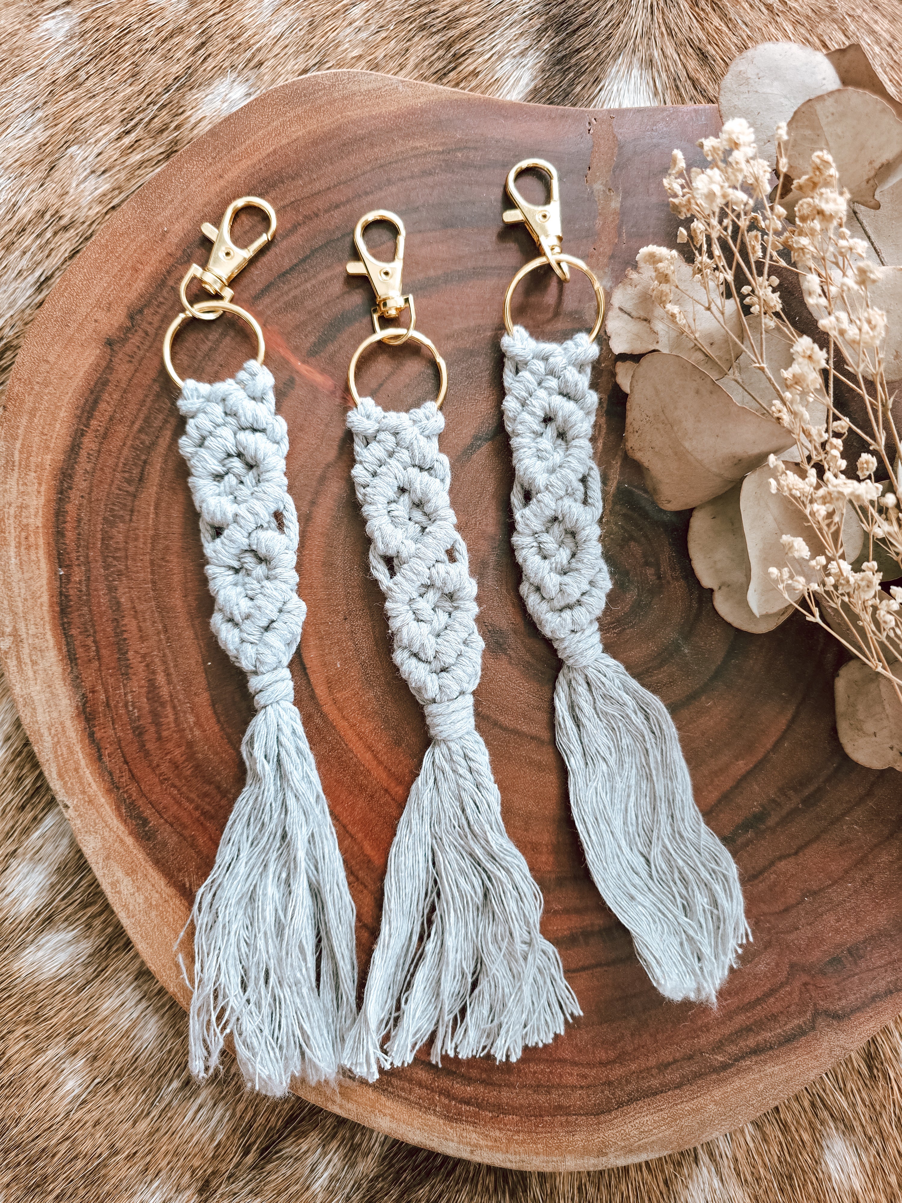 MACRAME KEYCHAIN - CELESTE