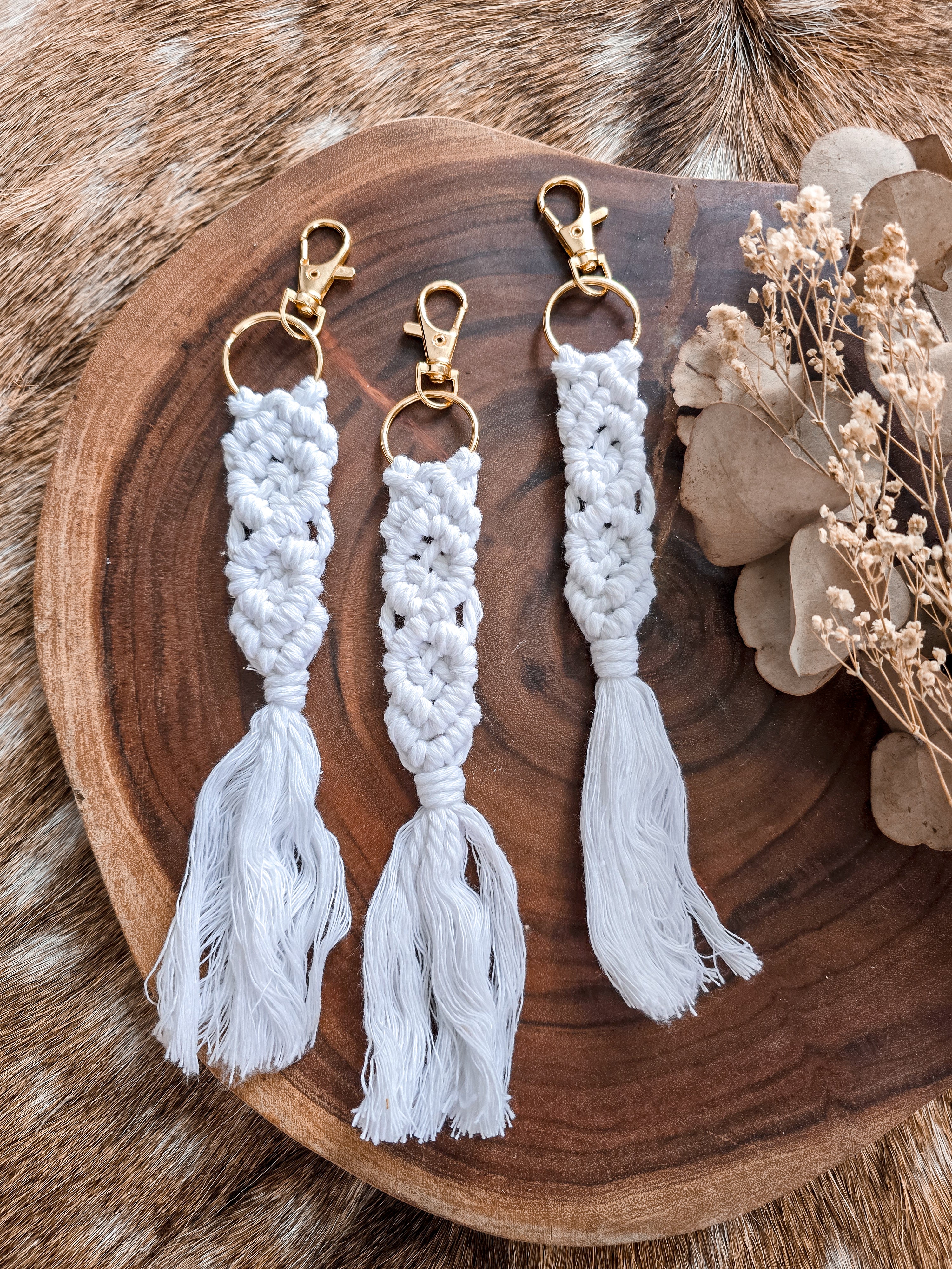 MACRAME KEYCHAIN - AURORA