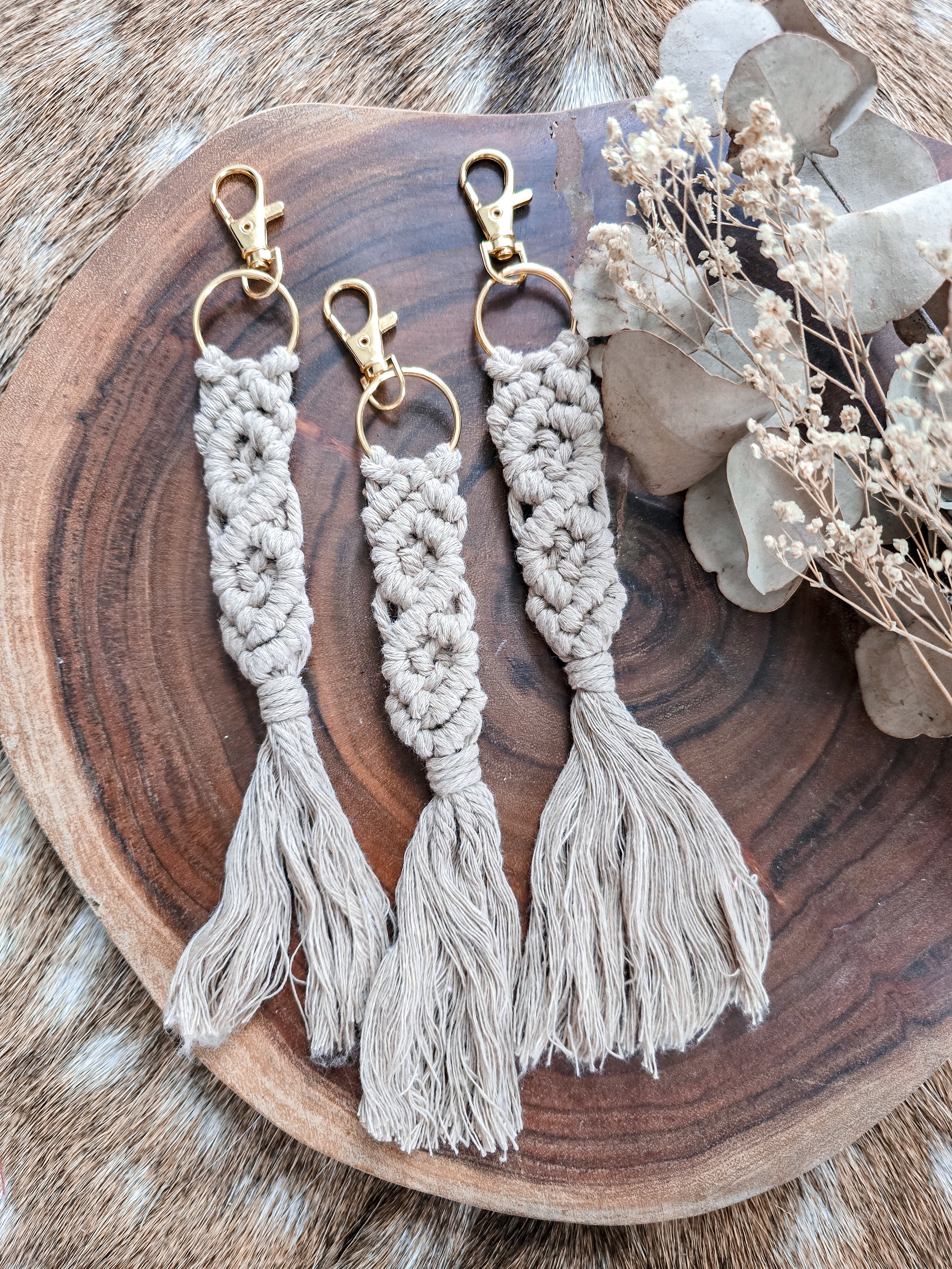 MACRAME KEYCHAIN - ORION