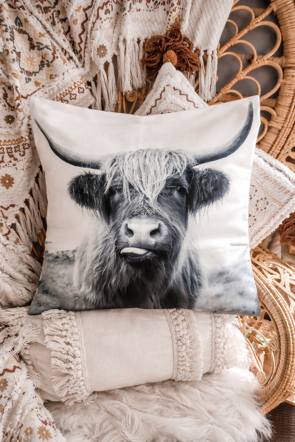 "MURPHY" HIGHLAND COW CUSHION COVER