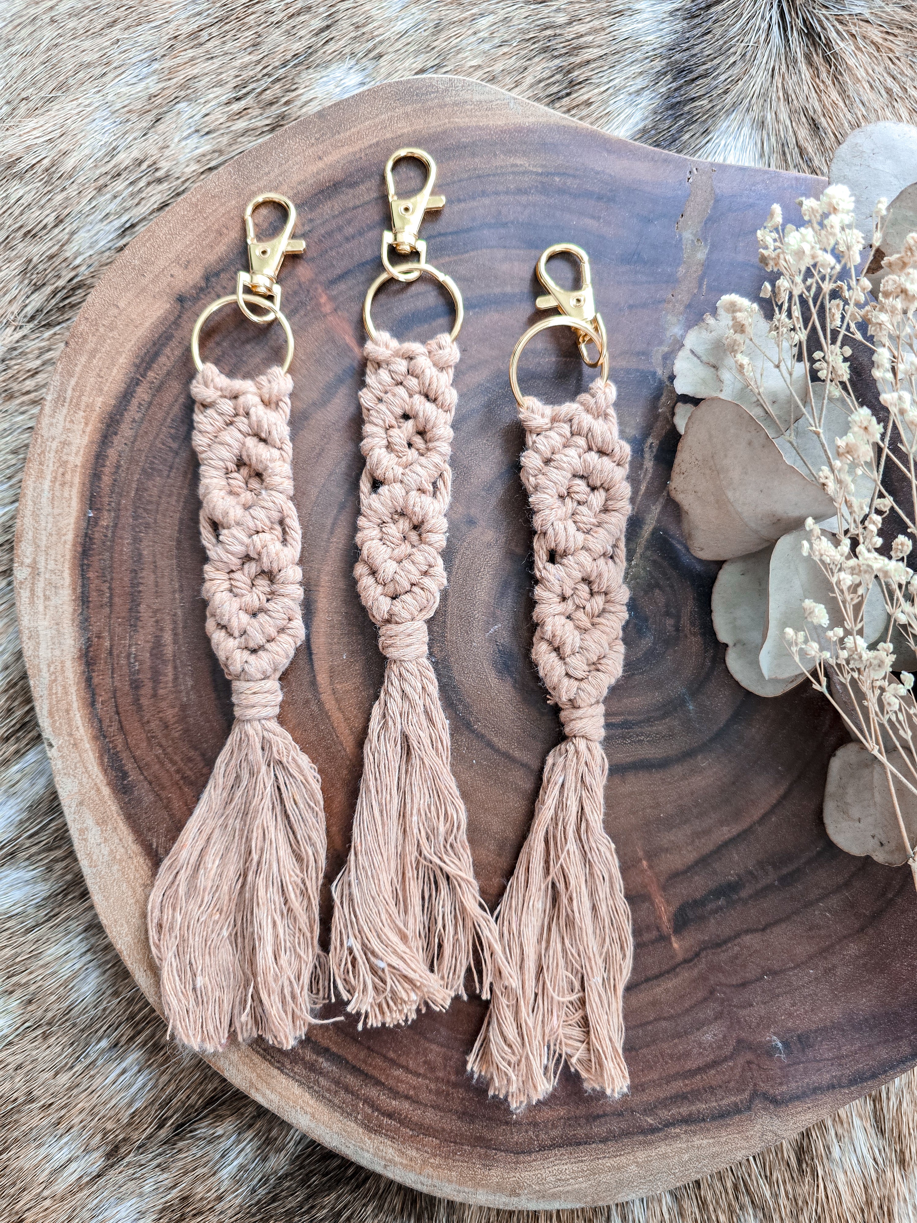 MACRAME KEYCHAIN - ATLAS