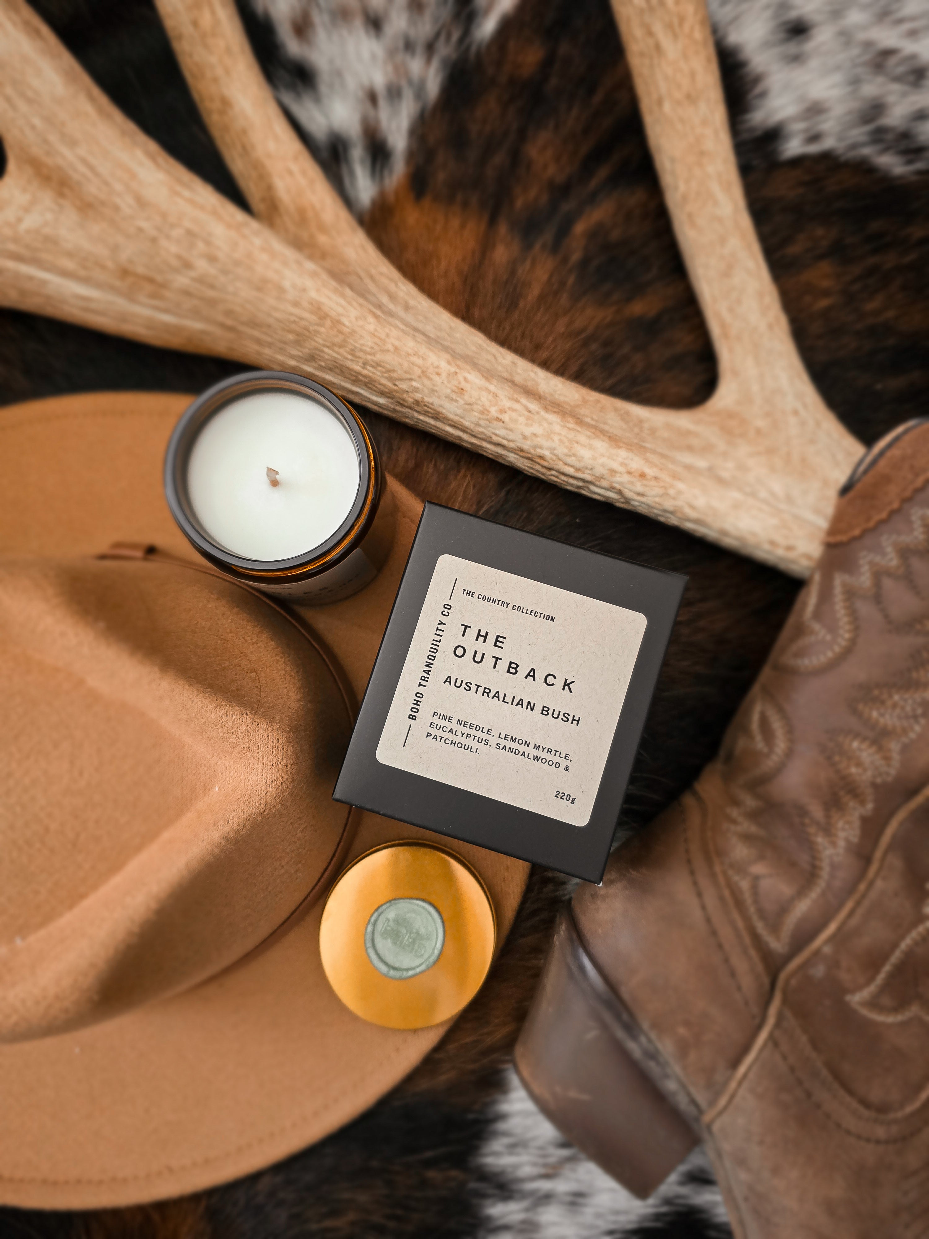 THE COUNTRY COLLECTION: THE OUTBACK - MEDIUM GLASS CANDLE