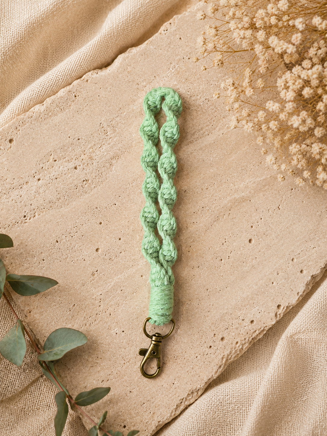 MACRAME TWIST WRISTLET - PALE GREEN