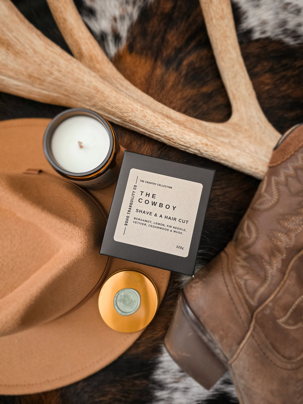 THE COUNTRY COLLECTION: THE COWBOY - MEDIUM GLASS CANDLE