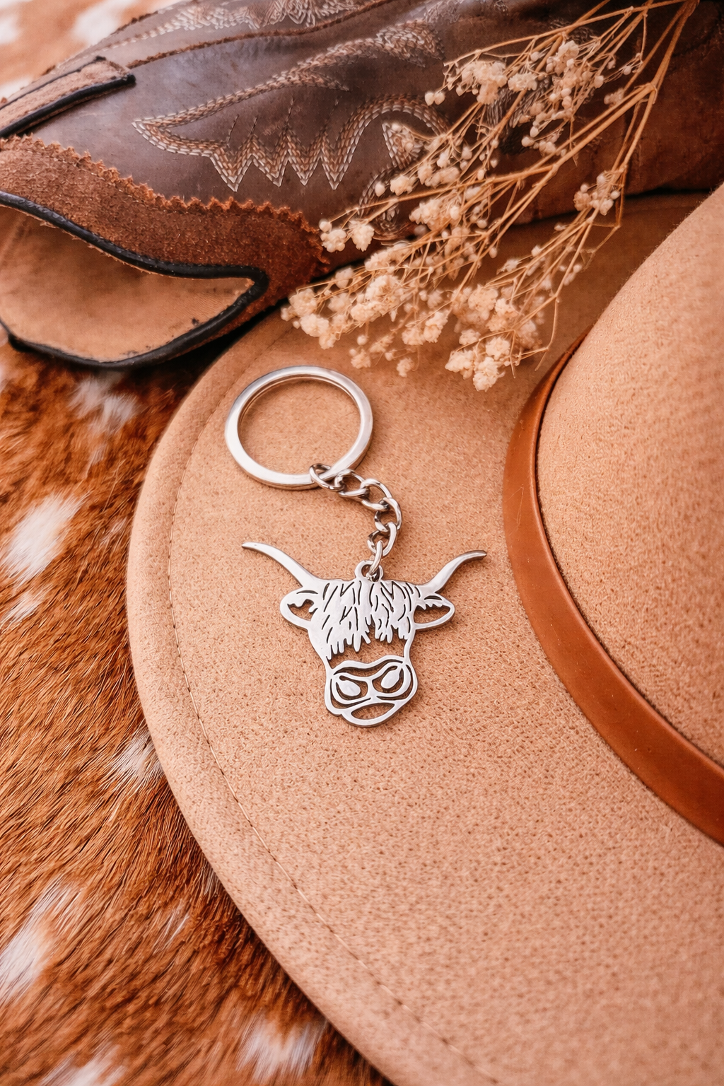 "NED" HIGHLAND COW KEYCHAIN